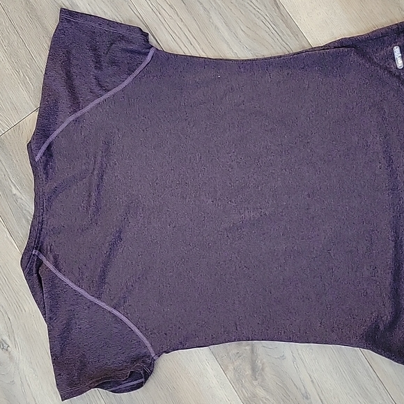 North face t shirt - Picture 3 of 4